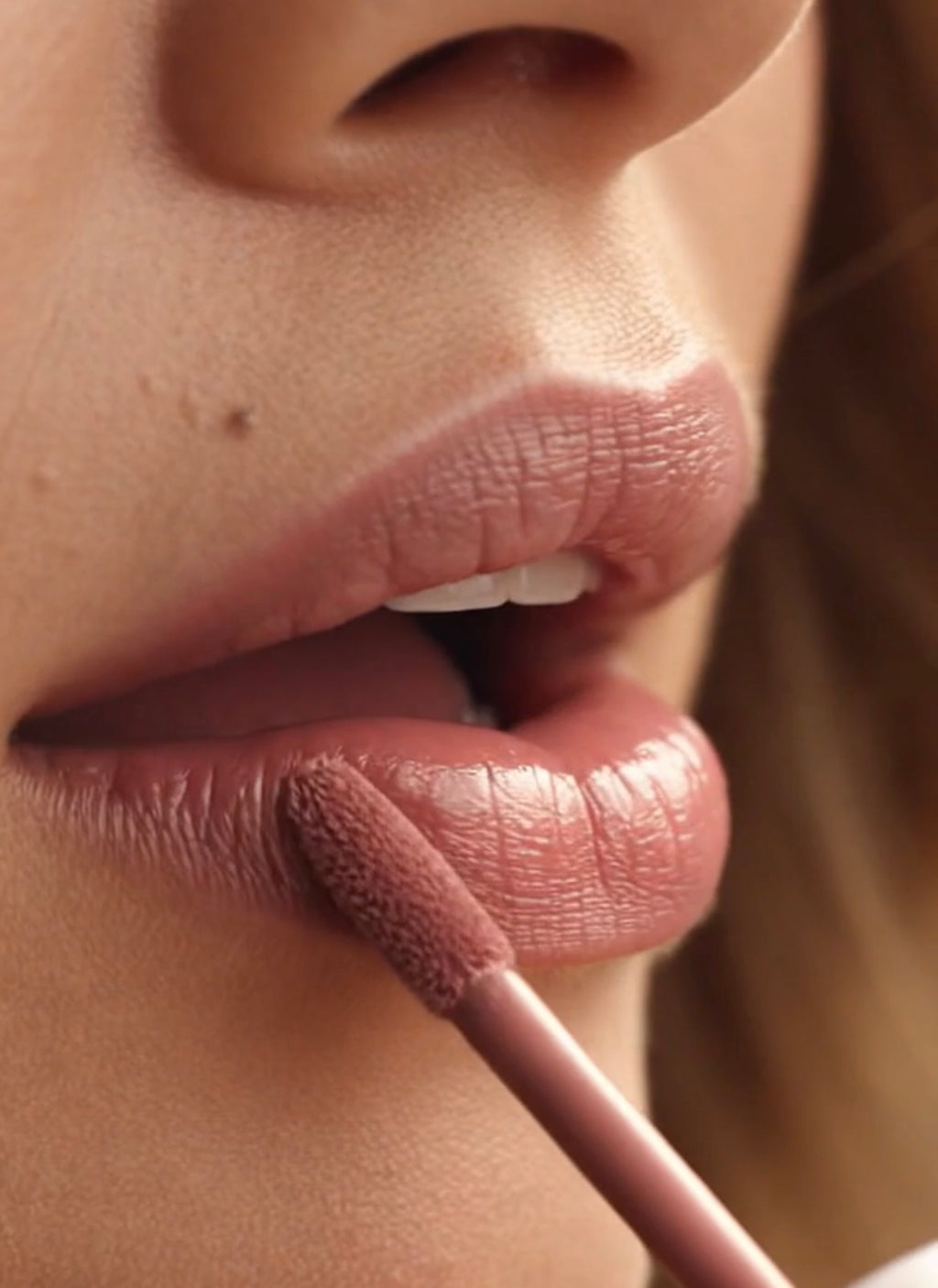 Velvet Vibe Gloss  -  lip gloss