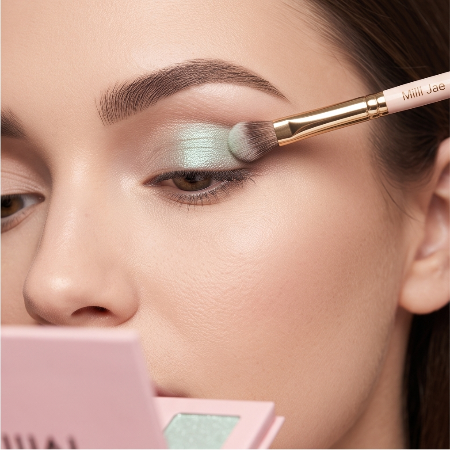 Soft Bloom 6-Color Eyeshadow Palette