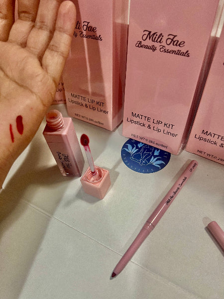 Matte Lip Kit (Lipstick + Lip Liner) 2 in 1